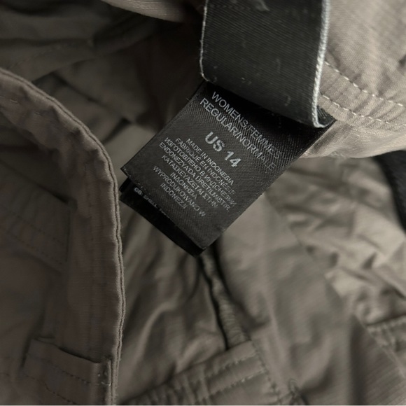 The North face cropped shorts  pants women 14 - Picture 7 of 13